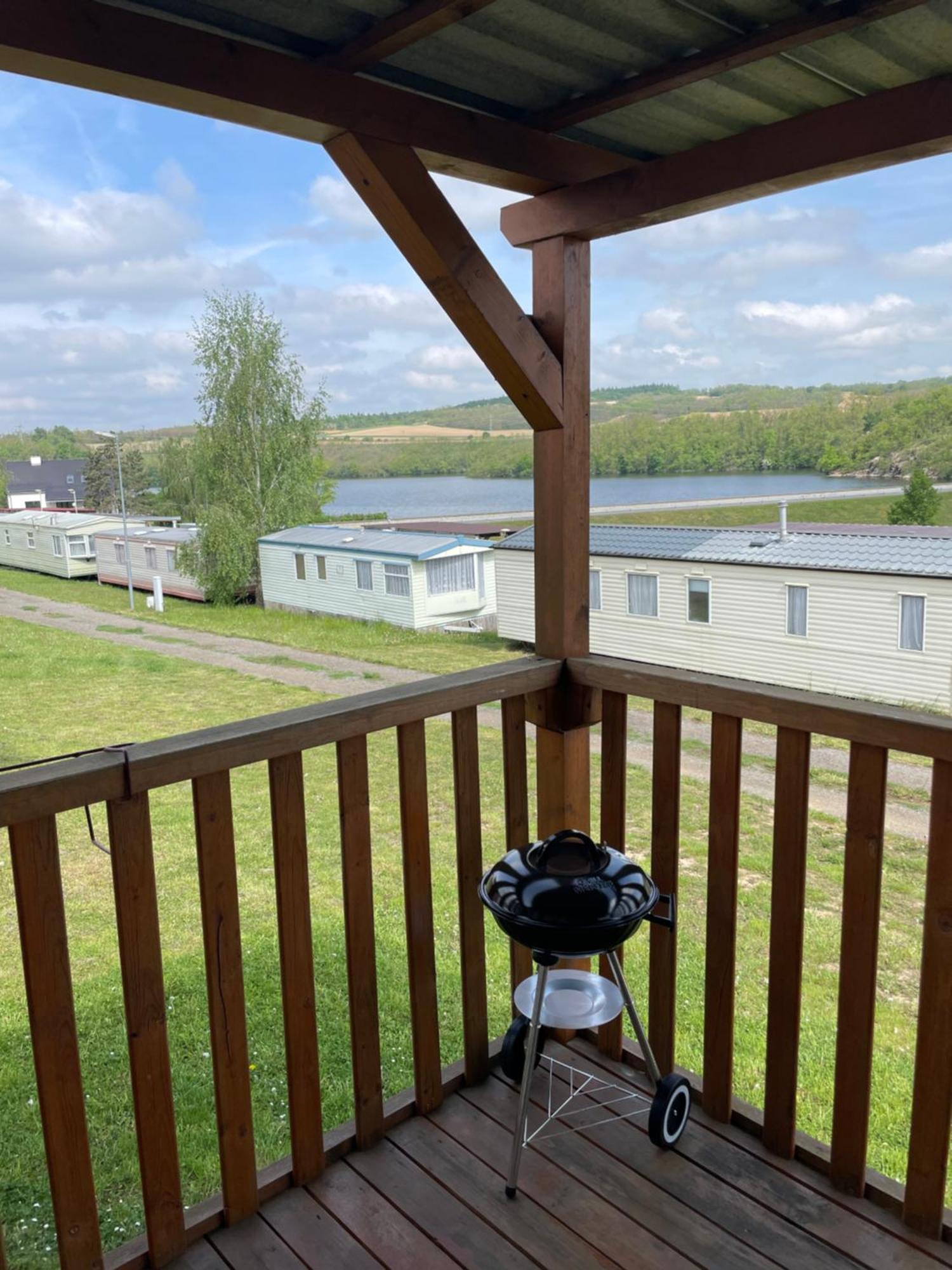 Вилла Mobilheim Na Louce Vyrovice Экстерьер фото